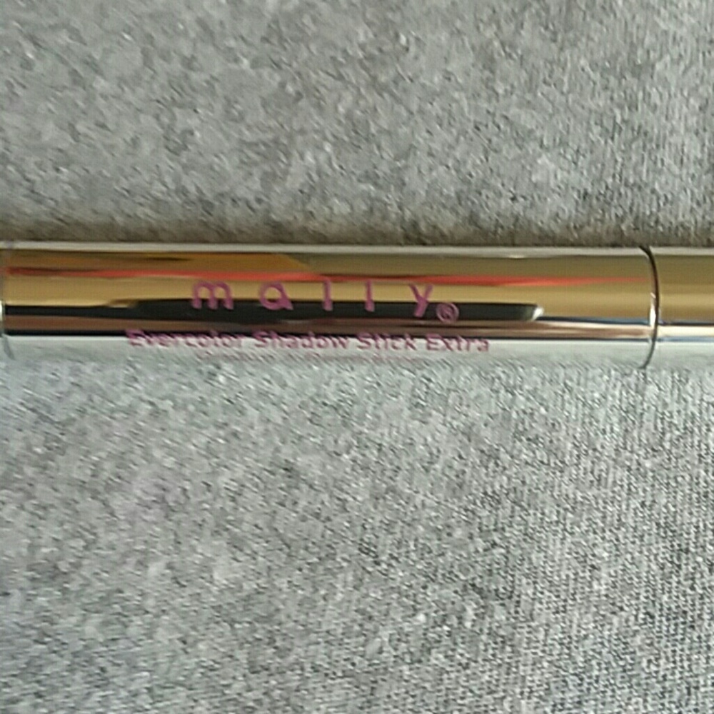 Makeup  bundle - Picture 5 of 8